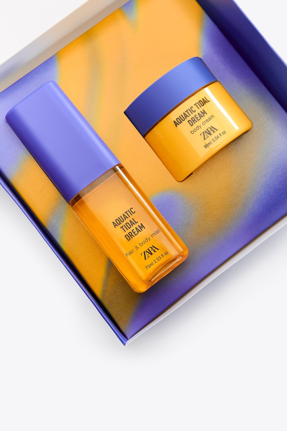 AQUATIC TIDAL DREAM HAIR & BODY MIST 75ML (2.54 FL. OZ) + BODY CREAM 90ML (3.04 FL. OZ).